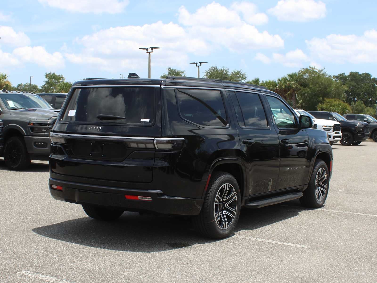 2026 Jeep Grand Wagoneer 4x2