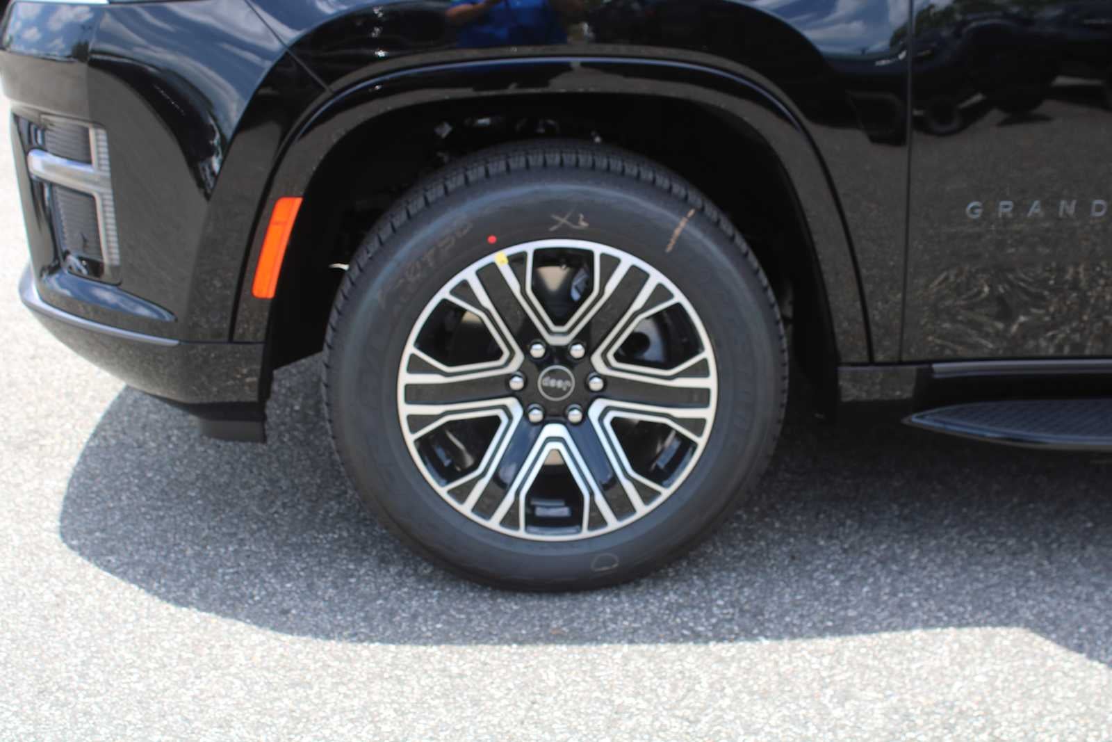 2026 Jeep Grand Wagoneer 4x2
