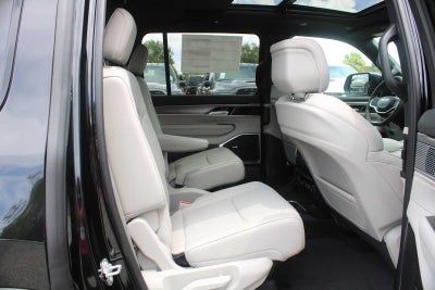 2026 Jeep Grand Wagoneer 4x2