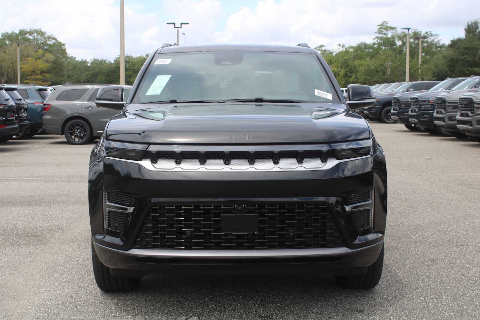 2026 Jeep Grand Wagoneer 4x2
