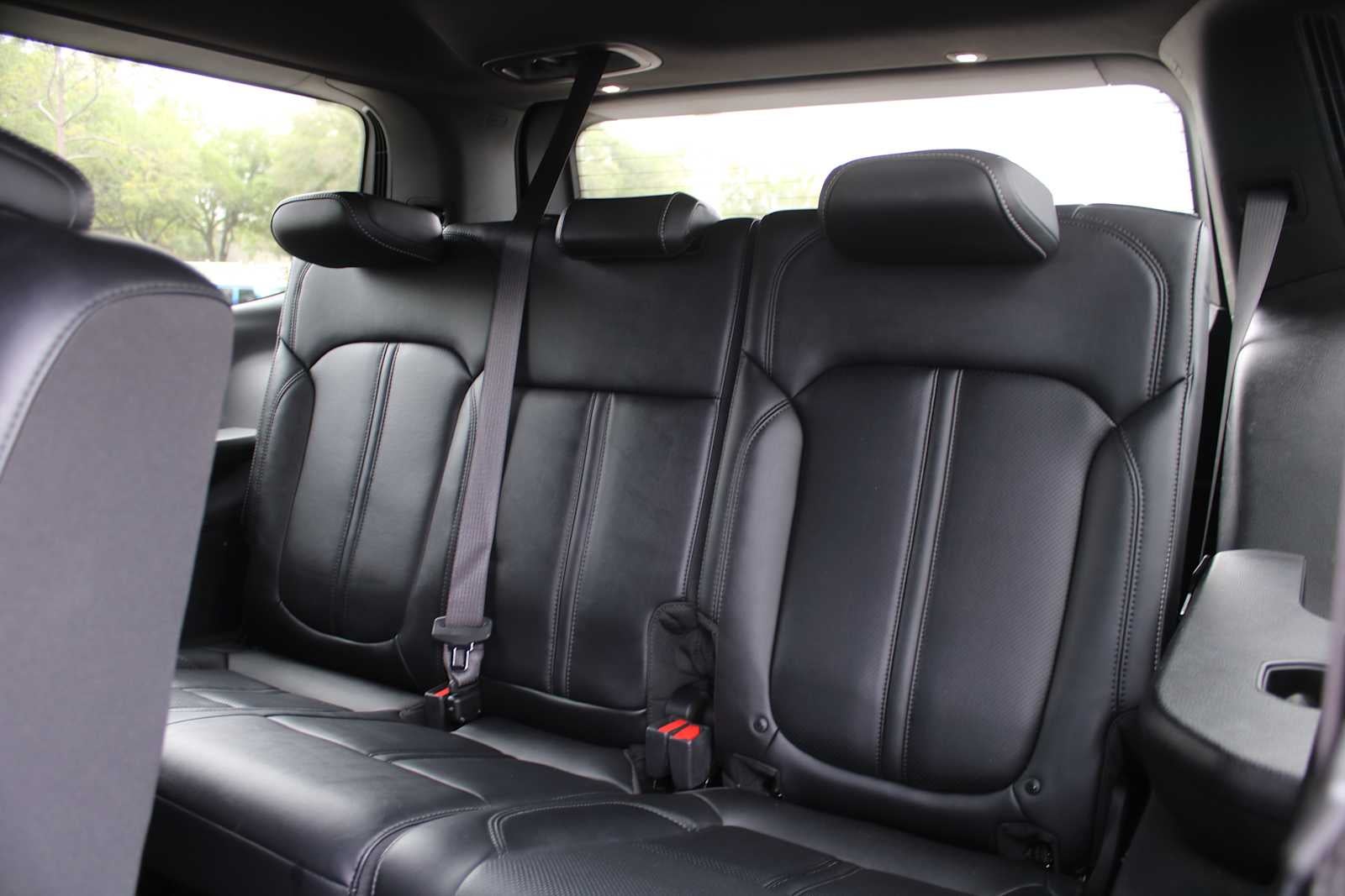 2022 Jeep Wagoneer Series II 4x2