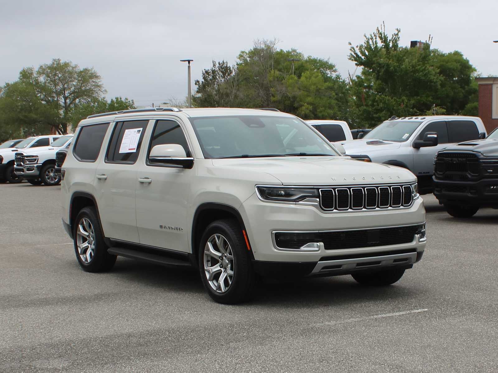 2022 Jeep Wagoneer Series II 4x2