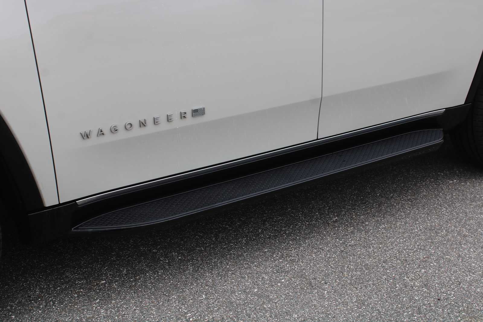 2022 Jeep Wagoneer Series II 4x2