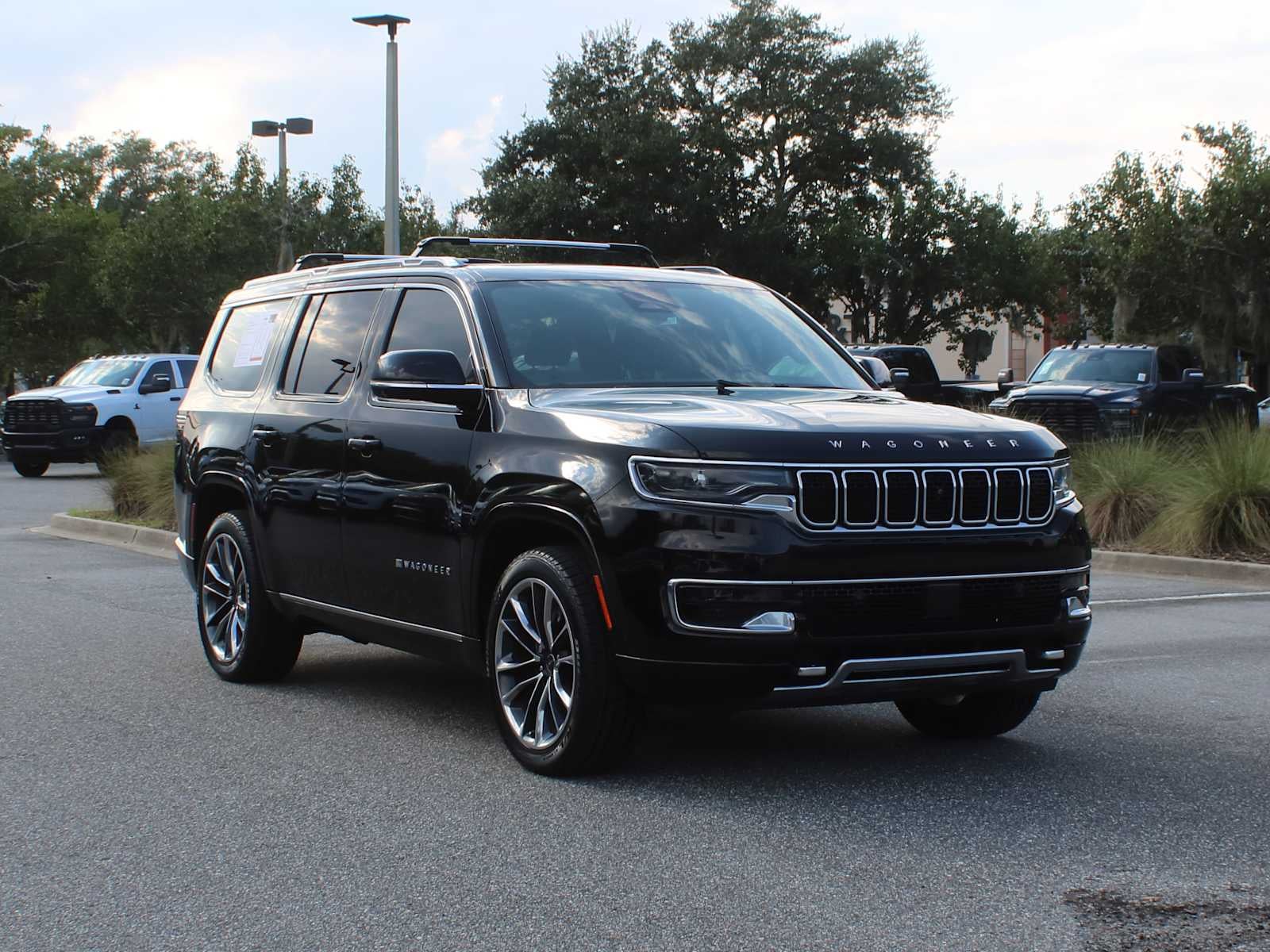 2023 Jeep Wagoneer Series III