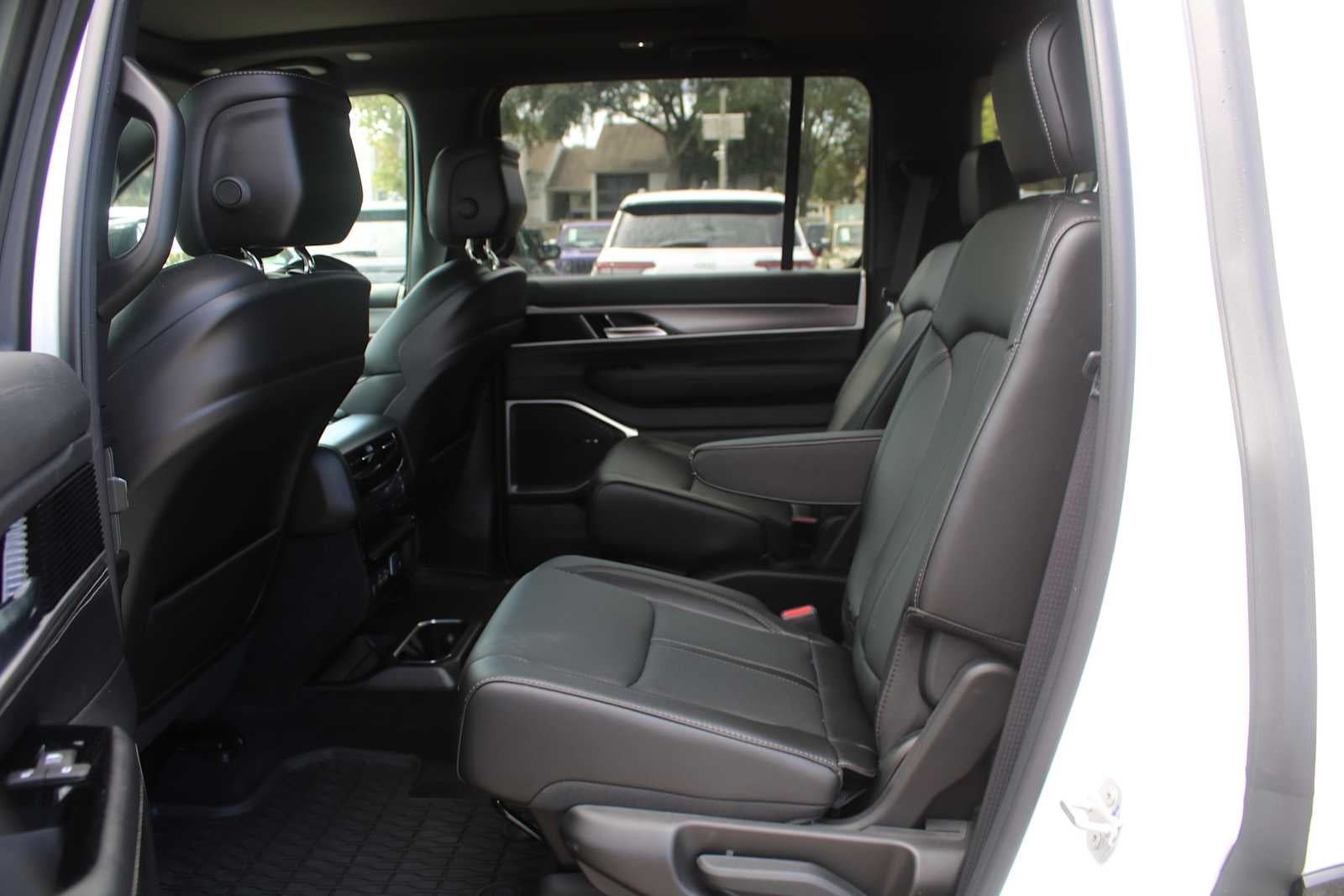 2026 Jeep Grand Wagoneer Upland