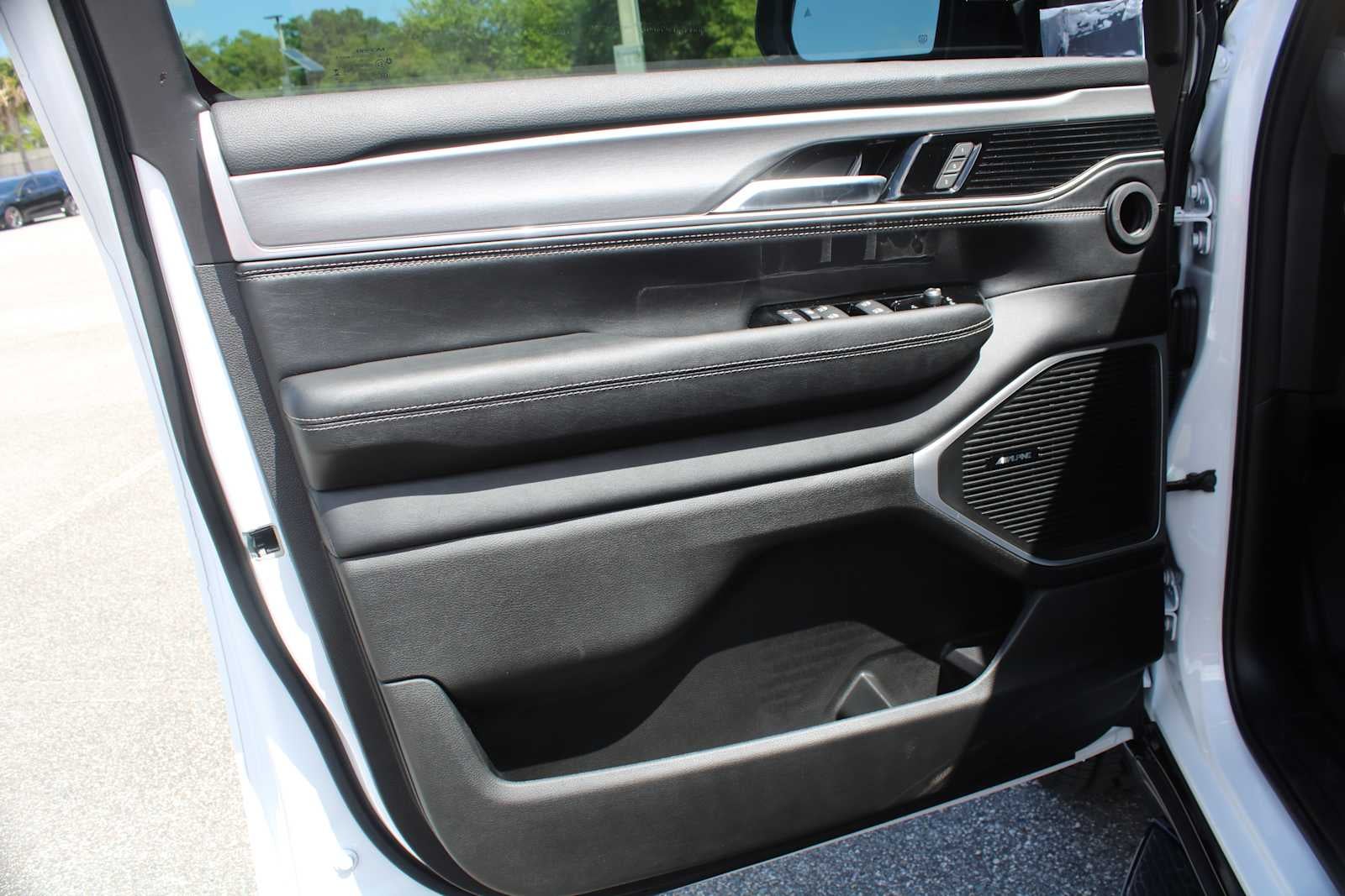 2026 Jeep Grand Wagoneer GRAND WAGONEER UPLAND 4X4