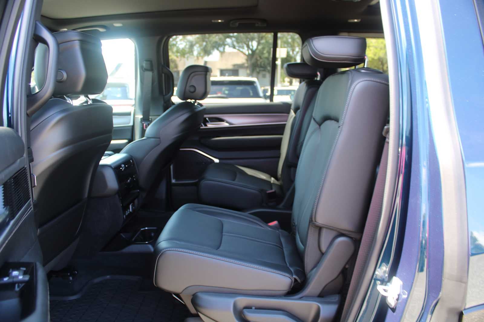 2026 Jeep Grand Wagoneer Upland