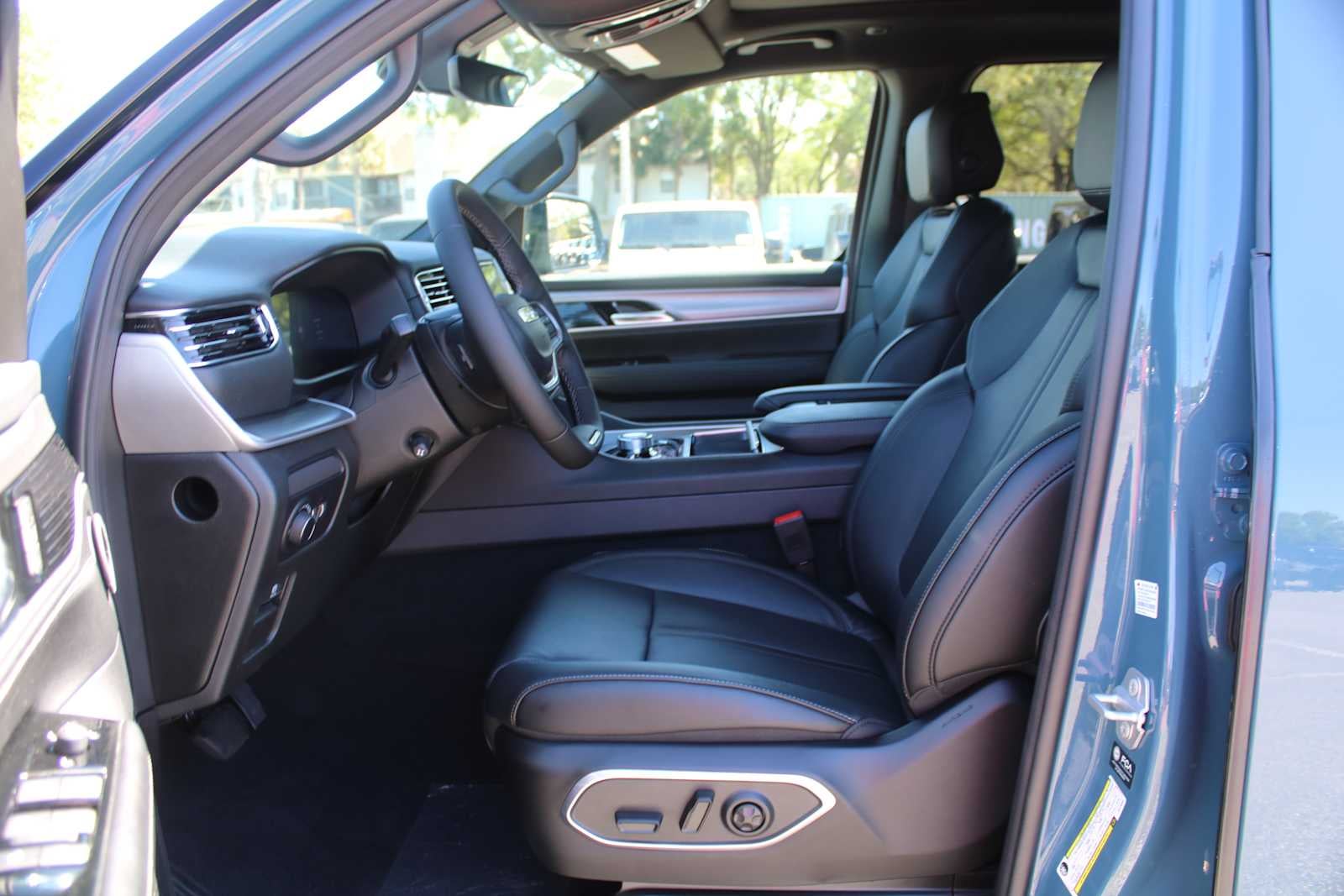 2026 Jeep Grand Wagoneer GRAND WAGONEER UPLAND 4X4