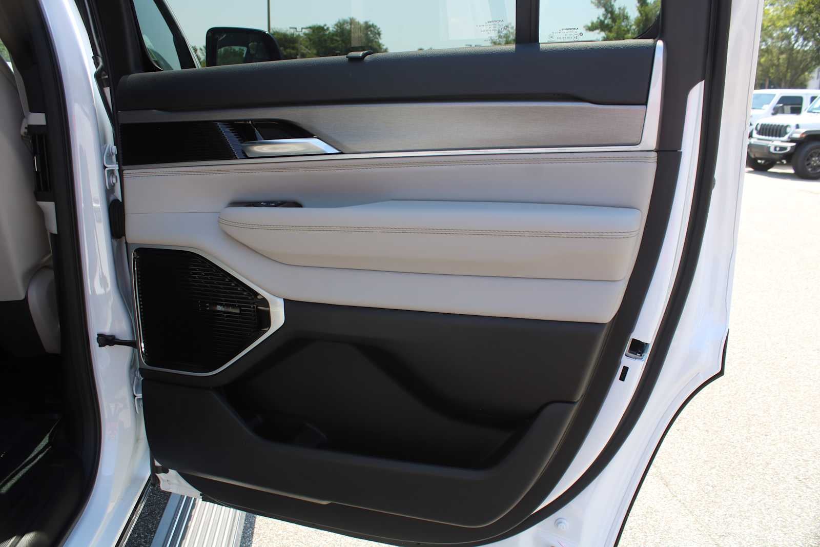 2026 Jeep Grand Wagoneer Limited Reserve