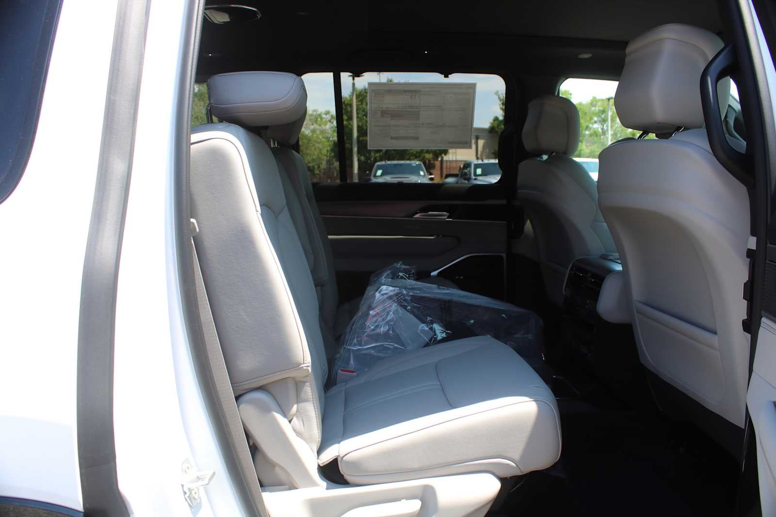 2026 Jeep Grand Wagoneer Limited Reserve