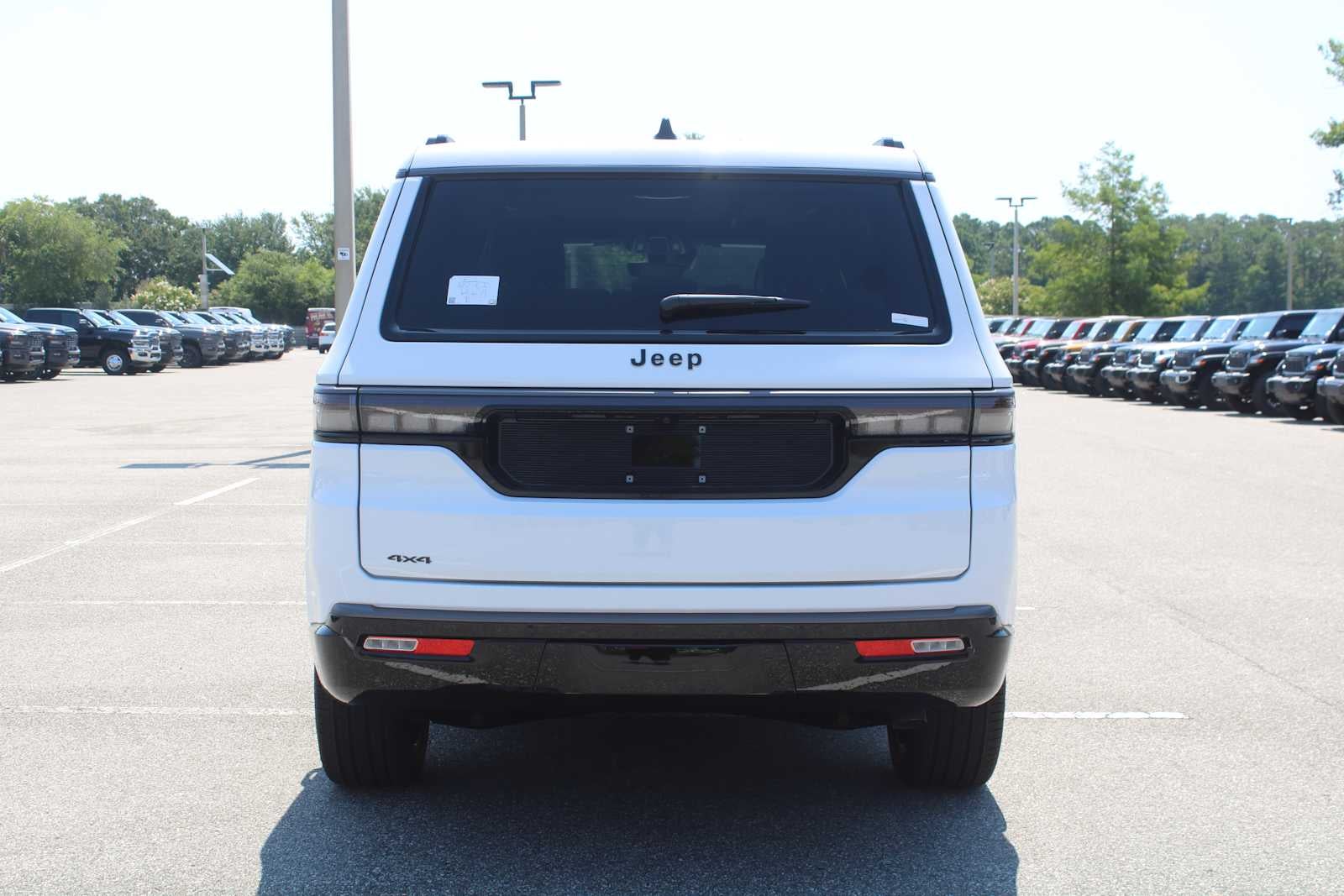 2026 Jeep Grand Wagoneer Limited Reserve