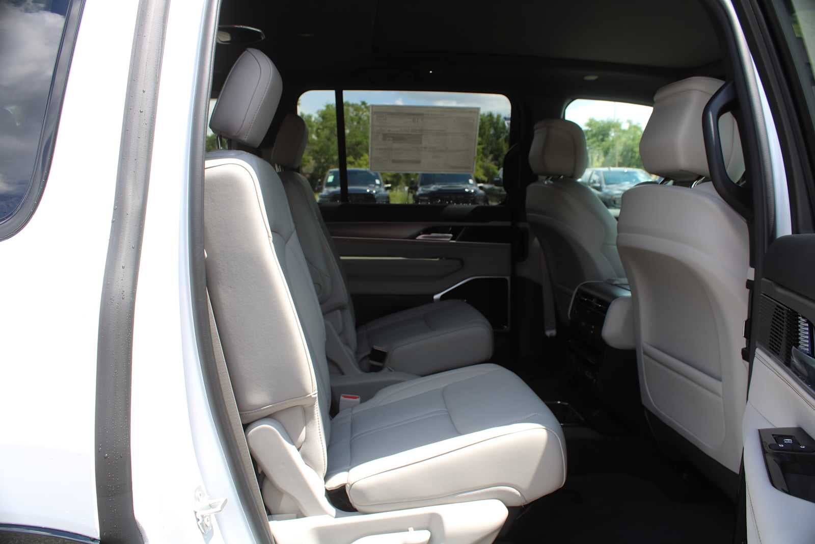 2026 Jeep Grand Wagoneer Limited Altitude