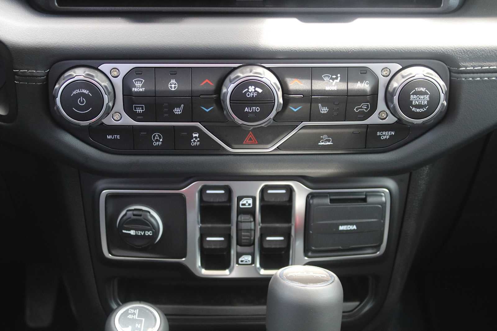 2025 Jeep Gladiator GLADIATOR HIGH TIDE 4X4