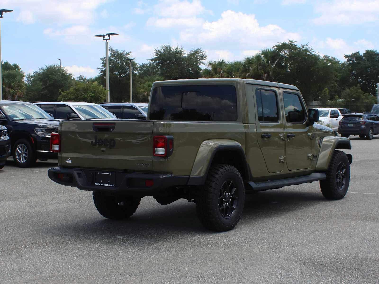 2025 Jeep Gladiator GLADIATOR HIGH TIDE 4X4