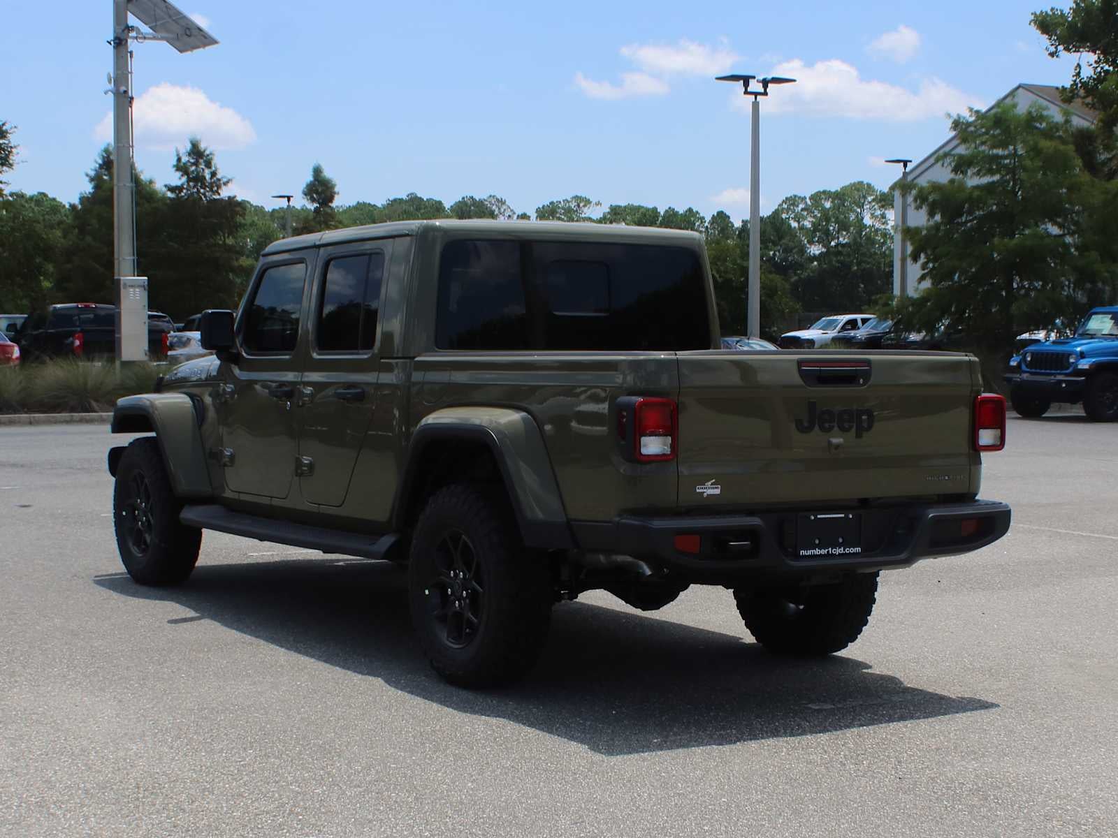2025 Jeep Gladiator GLADIATOR HIGH TIDE 4X4