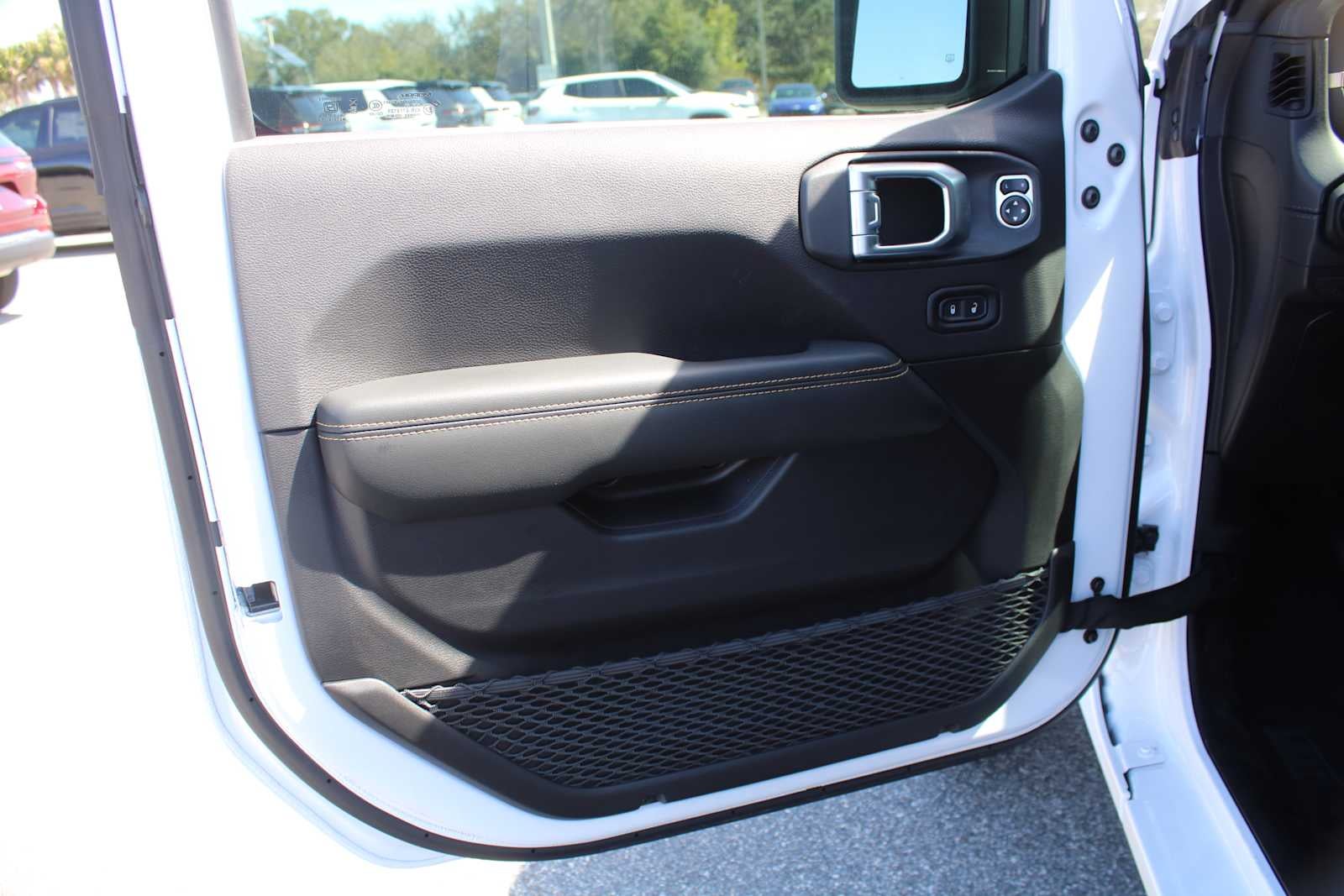 2026 Jeep Gladiator GLADIATOR SAHARA 4X4