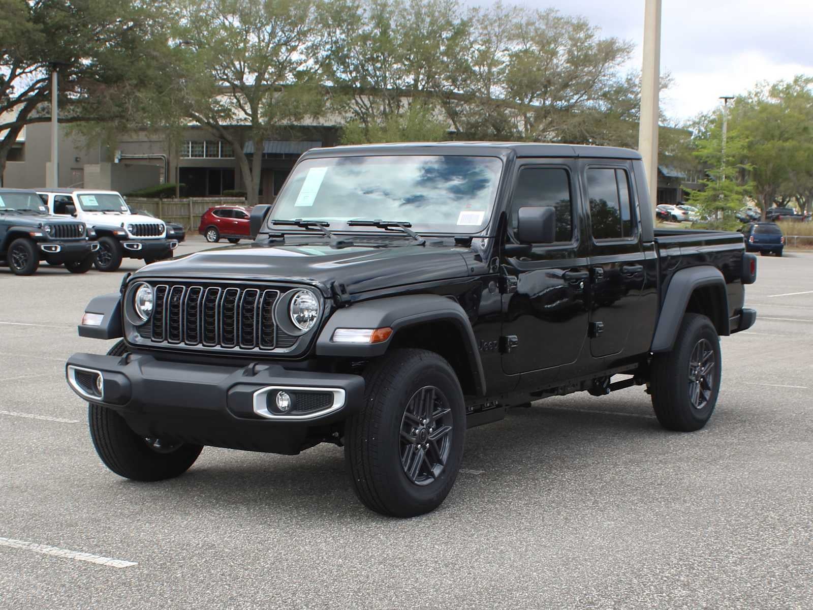 2026 Jeep Gladiator Sport
