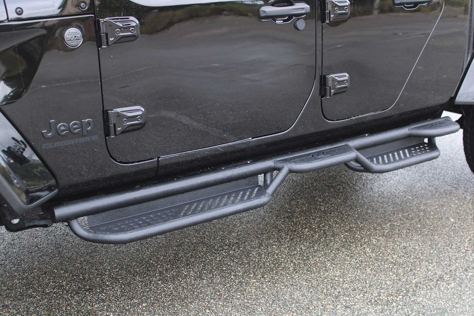 2025 Jeep Gladiator Nighthawk