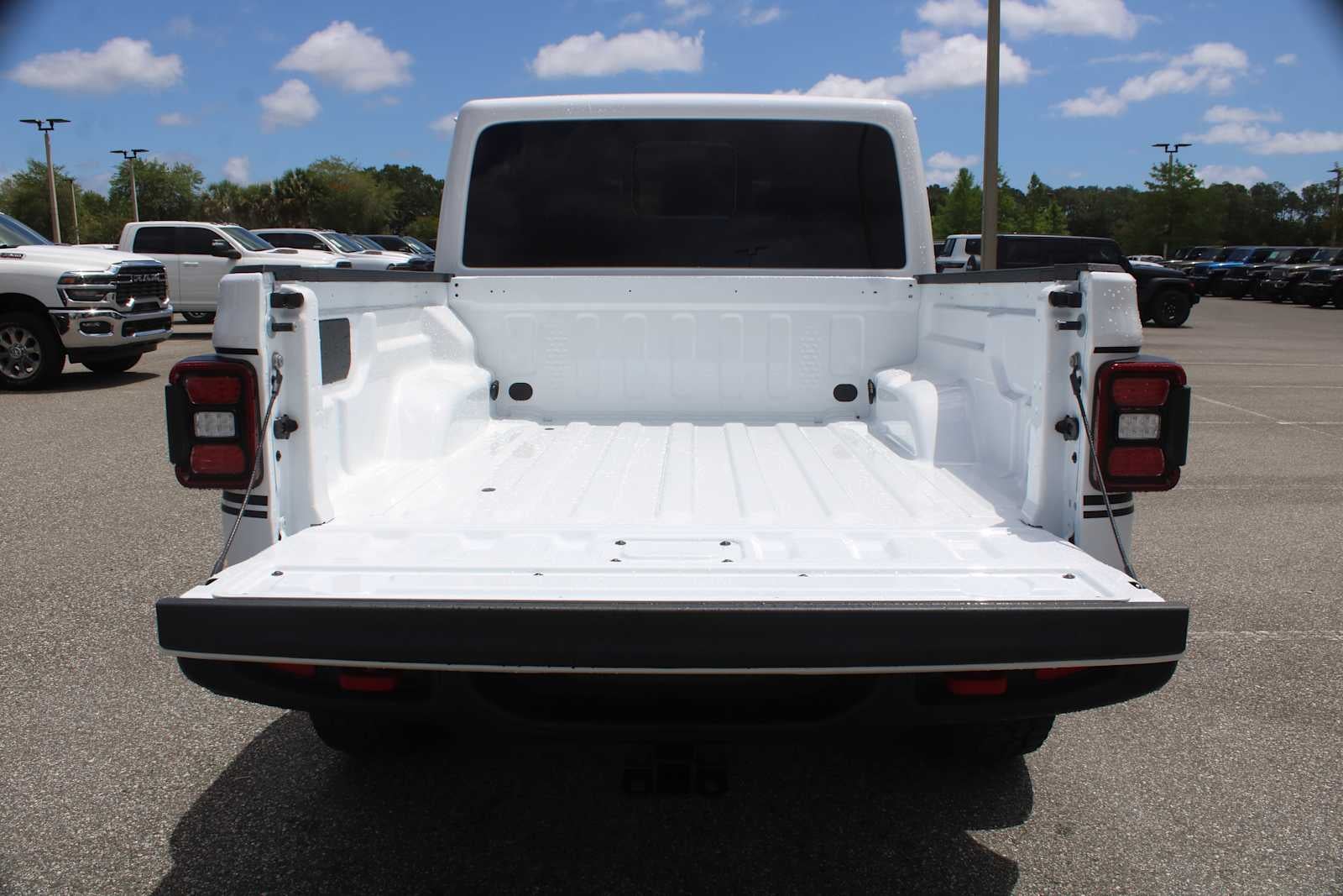 2026 Jeep Gladiator Shadow Ops