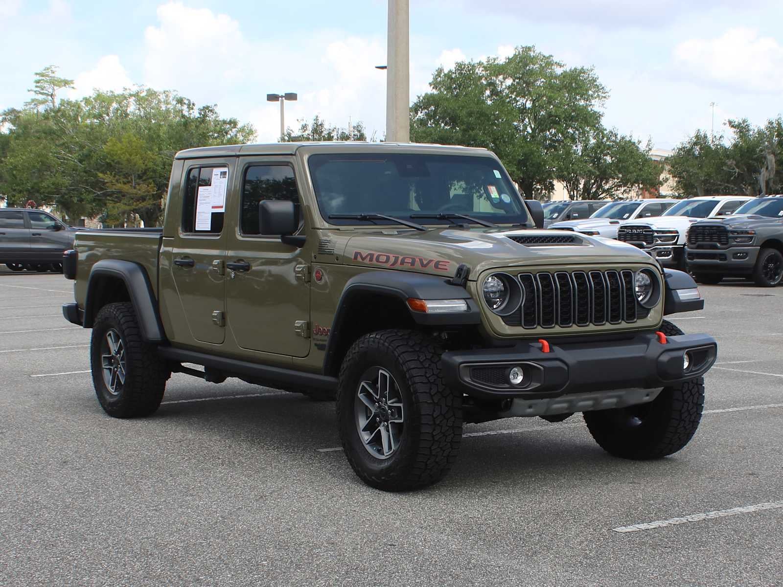 2025 Jeep Gladiator Mojave Auto's photo