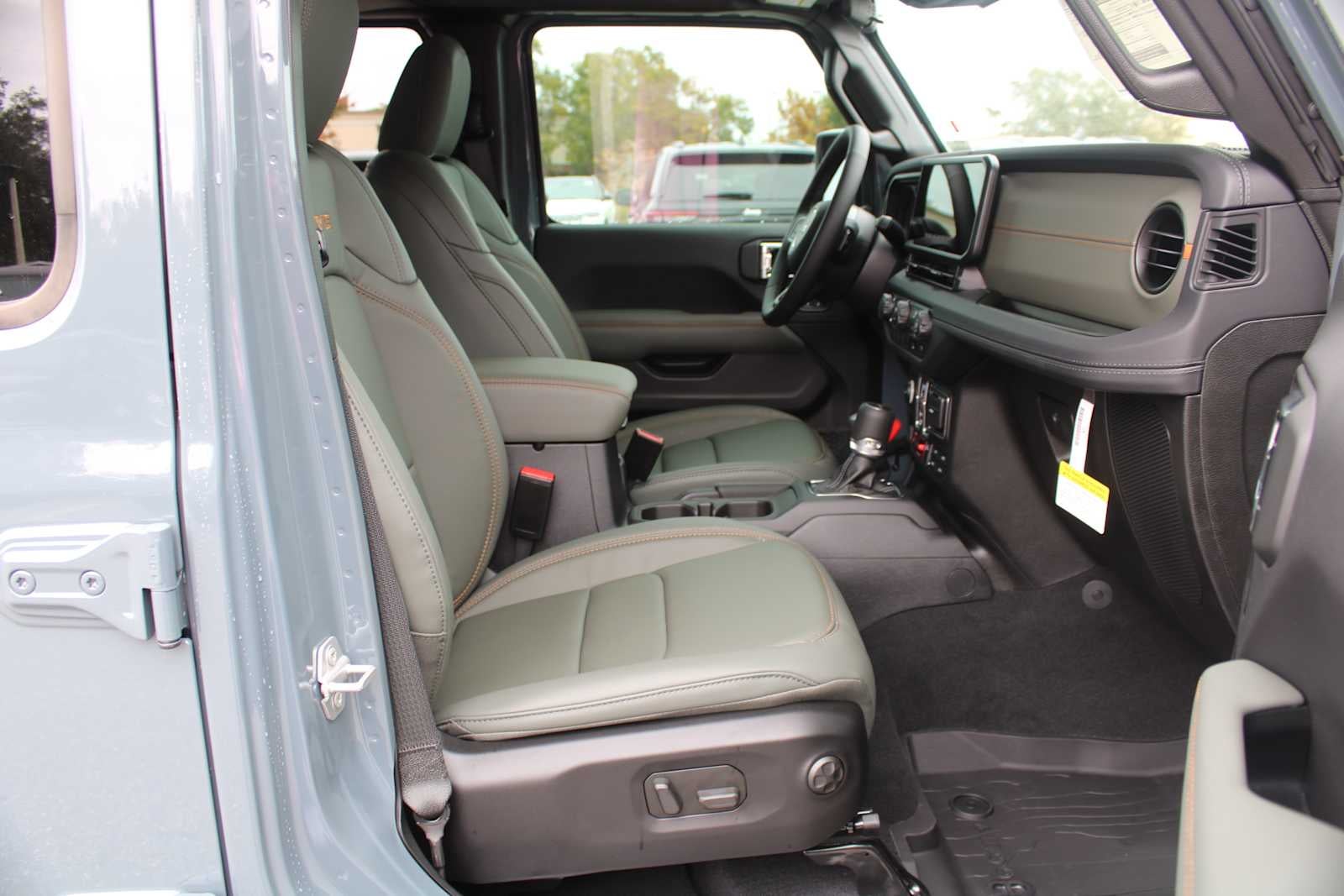 2025 Jeep Gladiator GLADIATOR MOJAVE 4X4