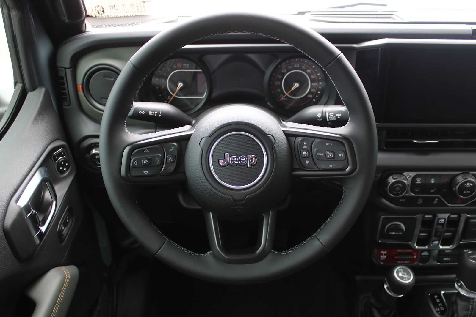 2025 Jeep Gladiator GLADIATOR MOJAVE 4X4