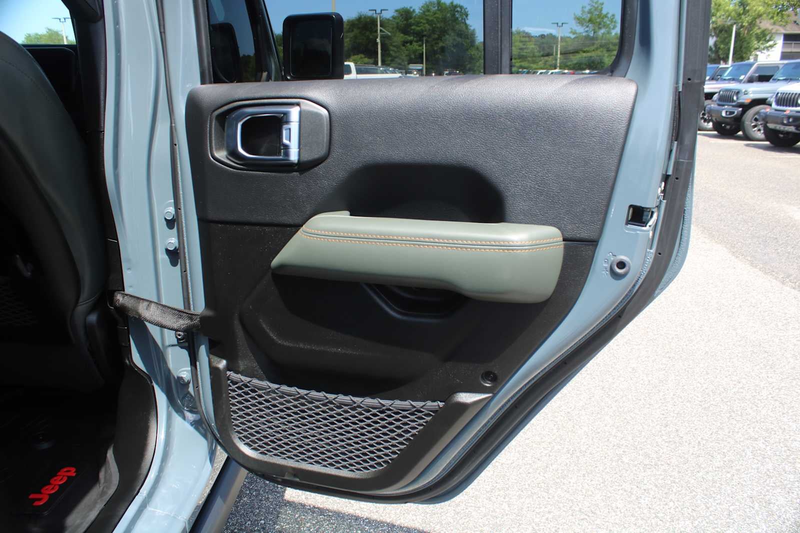 2025 Jeep Gladiator Mojave X