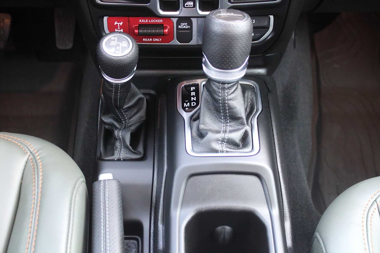 2025 Jeep Gladiator Mojave X