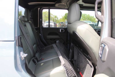 2025 Jeep Gladiator Mojave X