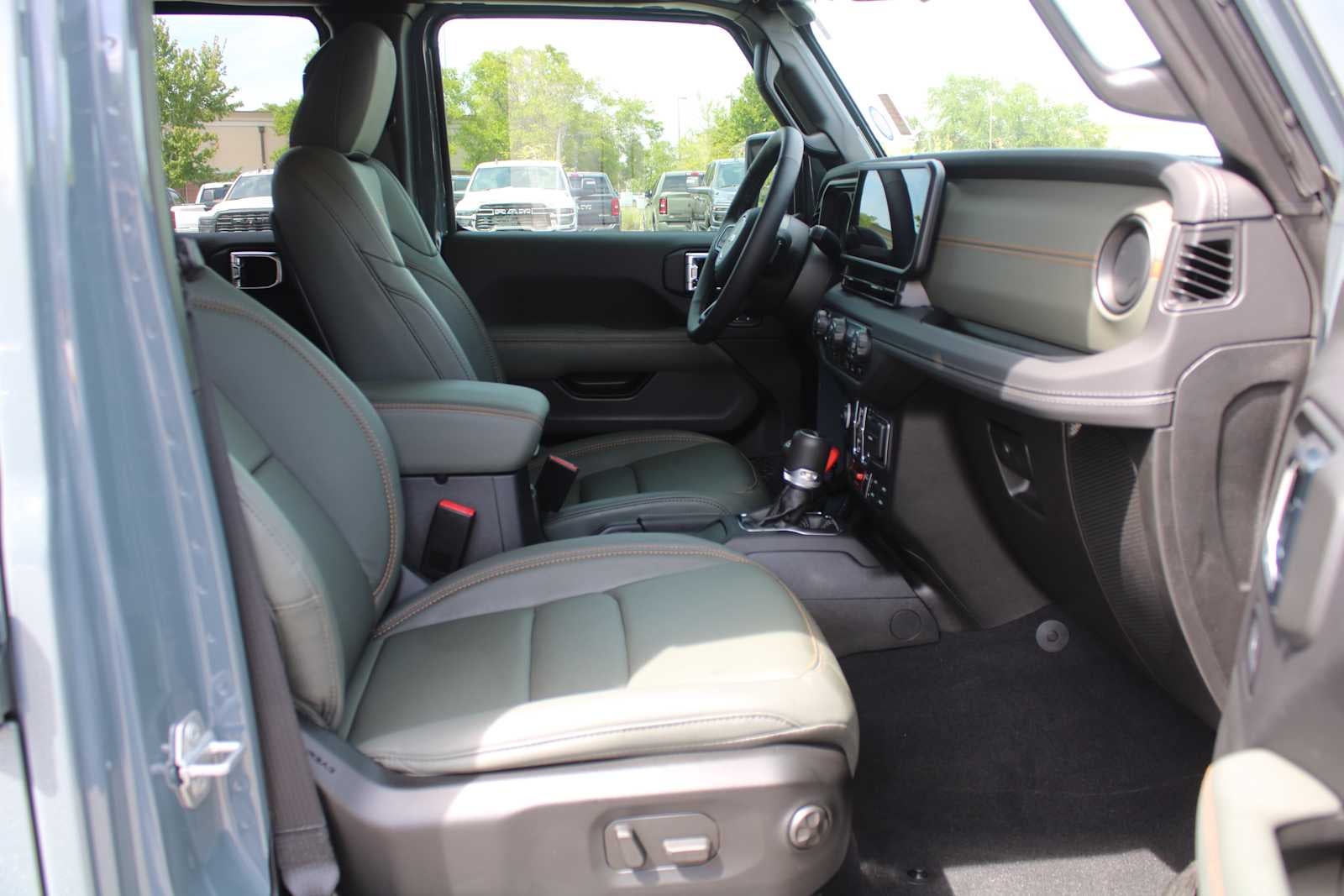 2025 Jeep Gladiator Mojave X