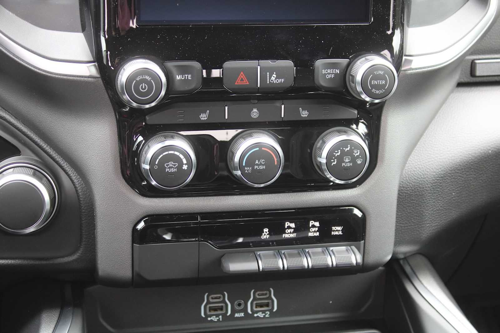 2026 RAM Ram 1500 RAM 1500 BIG HORN CREW CAB 4X2 5'7' BOX