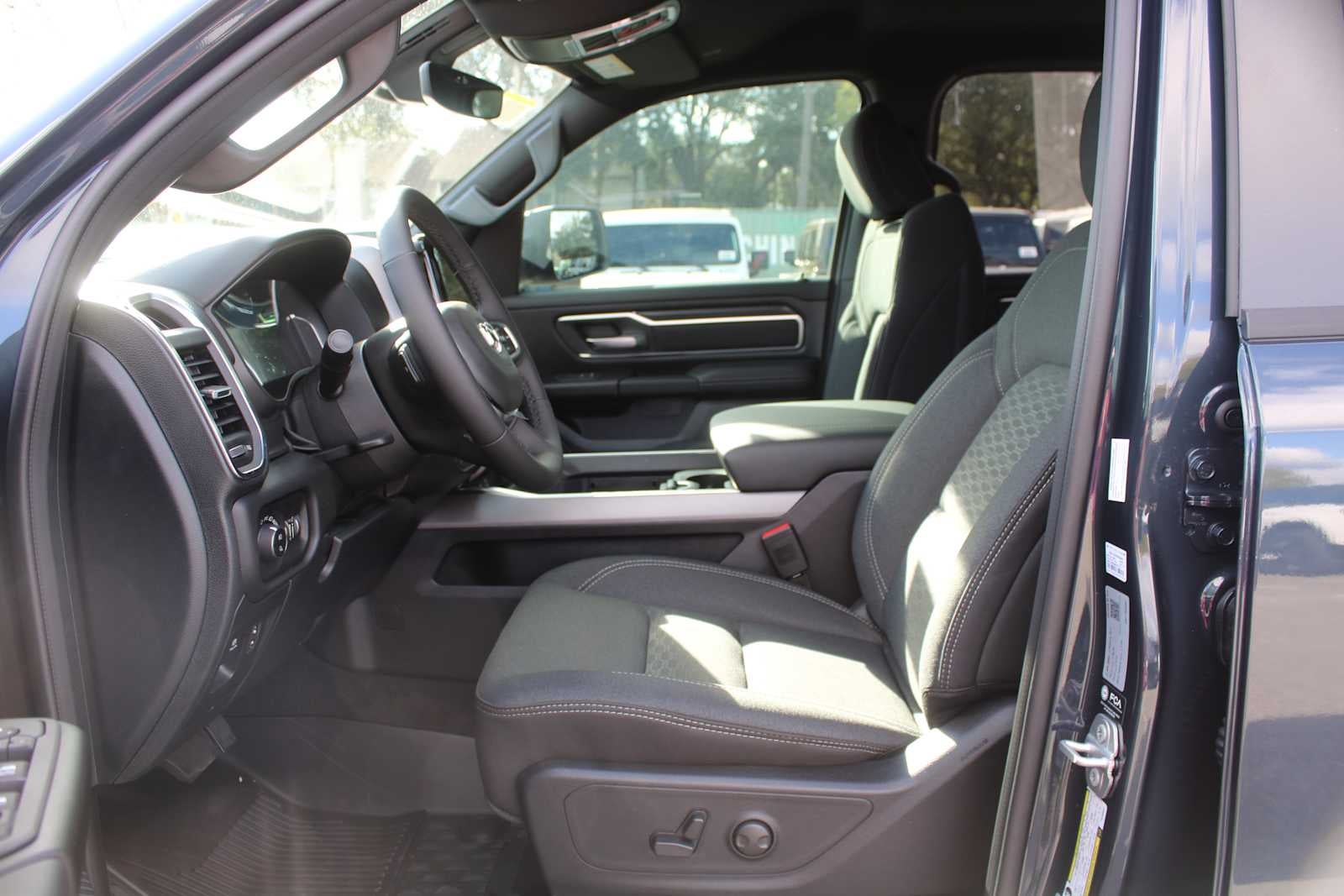 2026 RAM Ram 1500 RAM 1500 BIG HORN CREW CAB 4X2 5'7' BOX