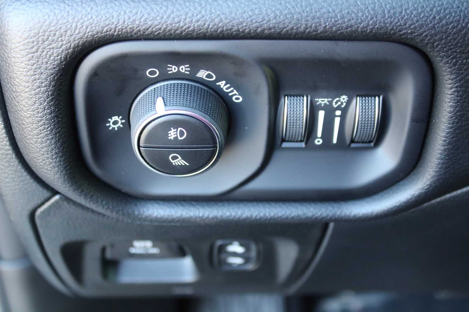 2026 RAM Ram 1500 RAM 1500 BIG HORN CREW CAB 4X2 5'7' BOX