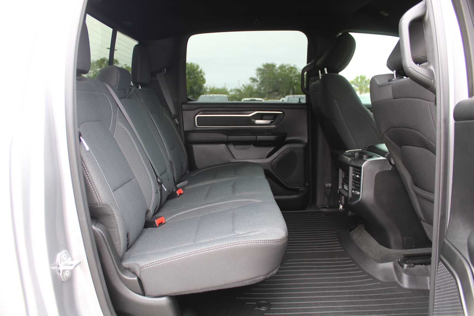 2021 RAM 1500 Big Horn Crew Cab 4x2 5'7' Box