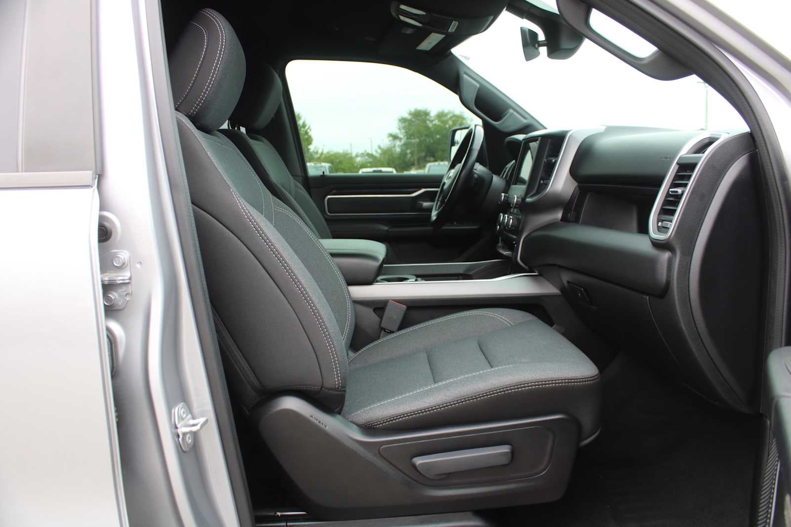 2021 RAM 1500 Big Horn Crew Cab 4x2 5'7' Box