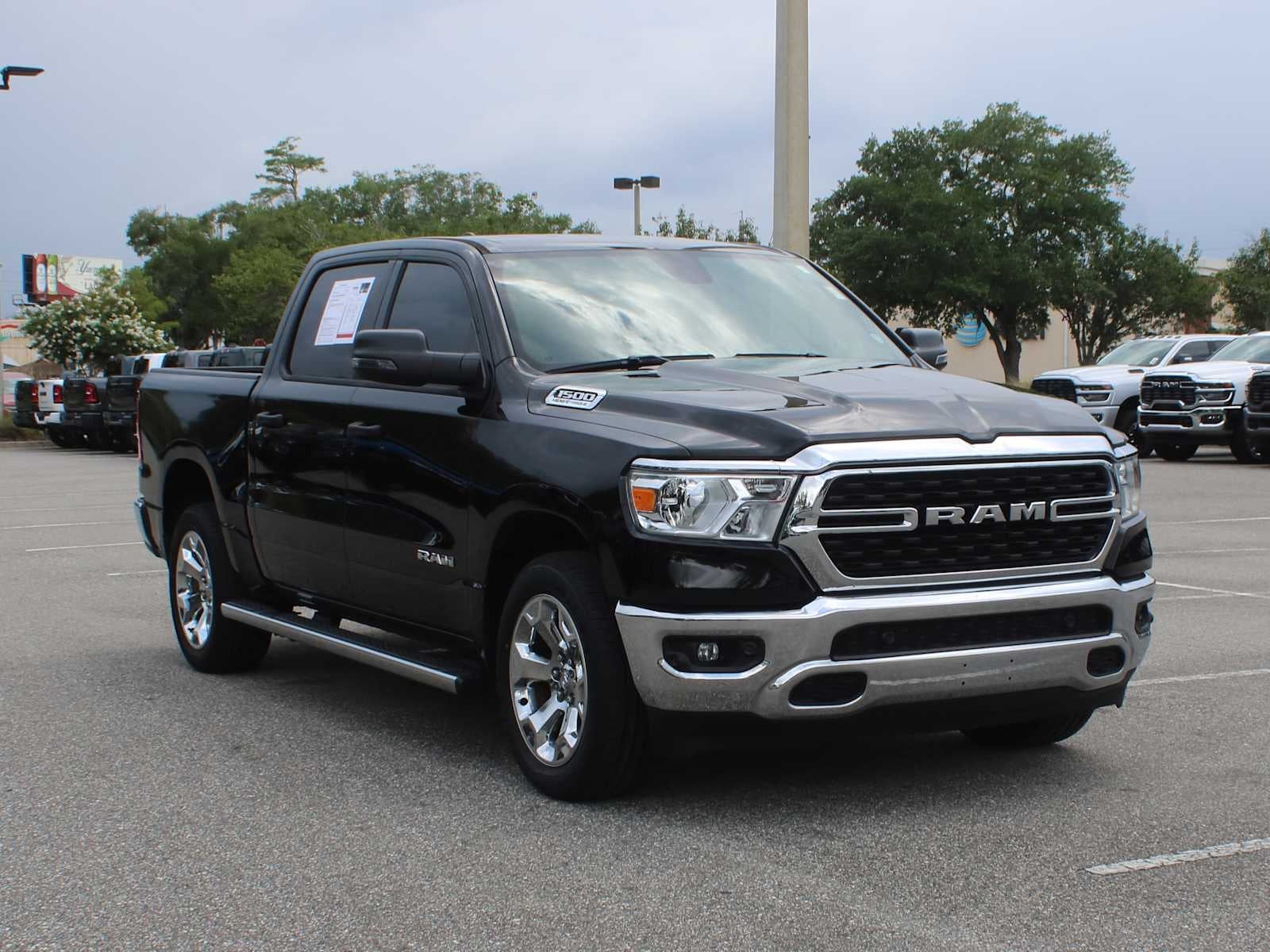 2024 RAM 1500 Big Horn/Lone Star Crew Cab 5'7's photo