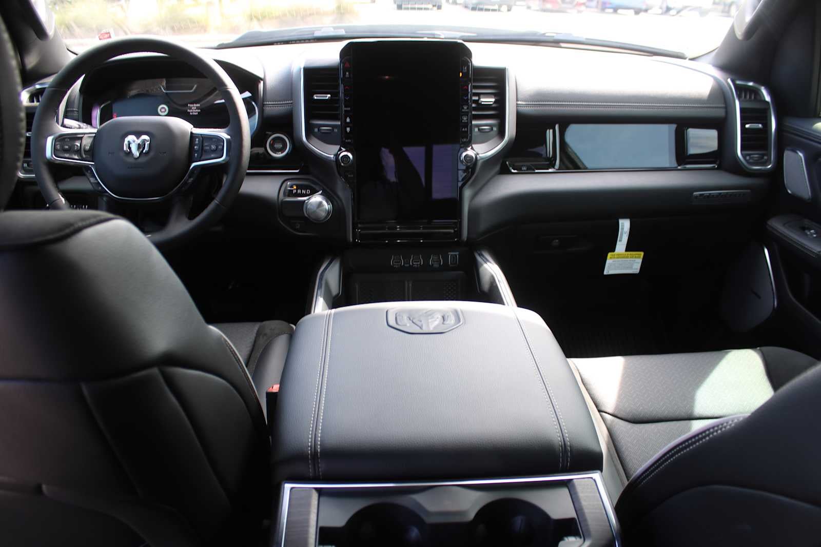 2026 RAM Ram 1500 RAM 1500 LARAMIE CREW CAB 4X2 5'7' BOX