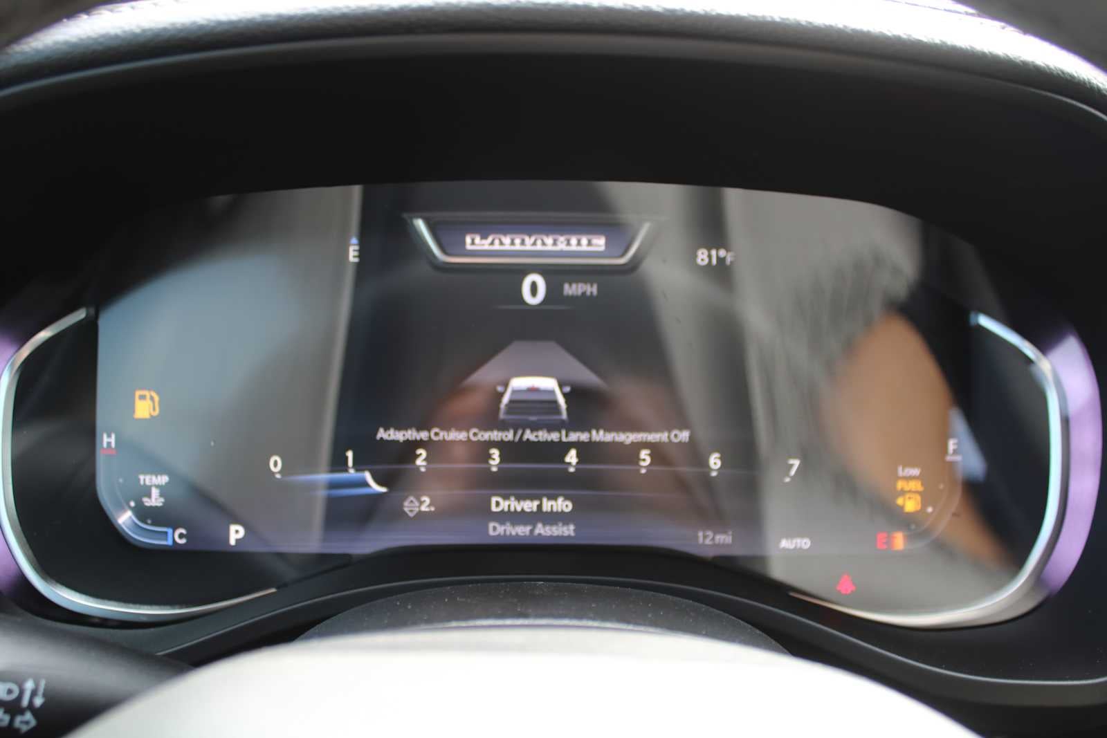 2026 RAM Ram 1500 RAM 1500 LARAMIE CREW CAB 4X2 5'7' BOX