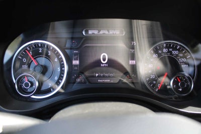 2022 RAM 1500 Big Horn Crew Cab 4x4 5'7' Box