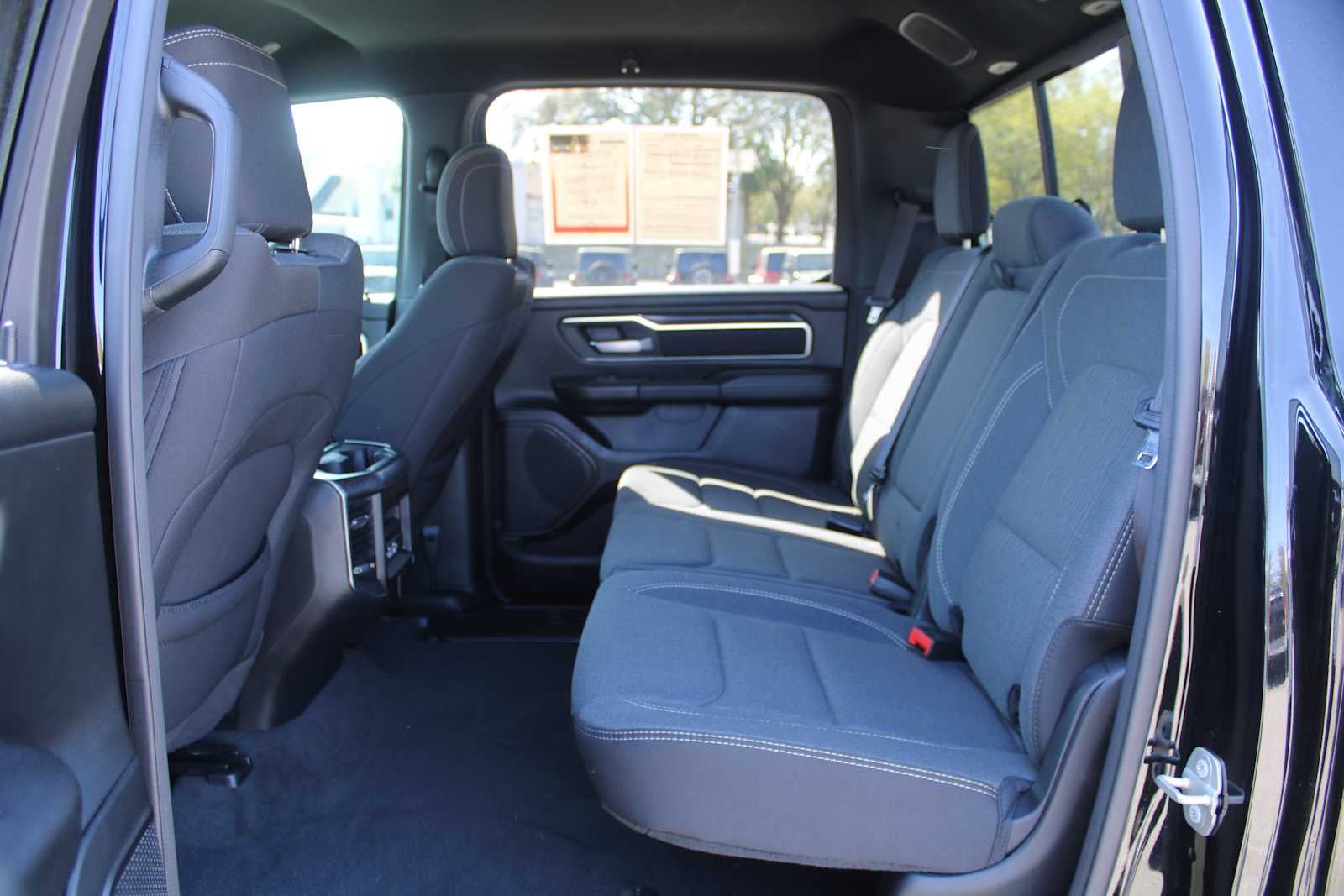 2024 RAM 1500 Big Horn Crew Cab 4x4 5'7' Box