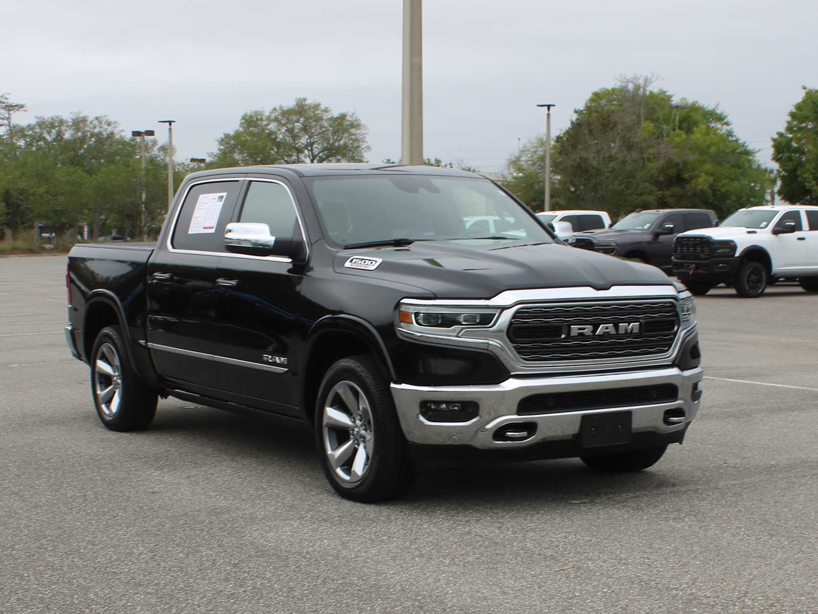 2022 RAM 1500 Limited Crew Cab 4x4 5'7' Box