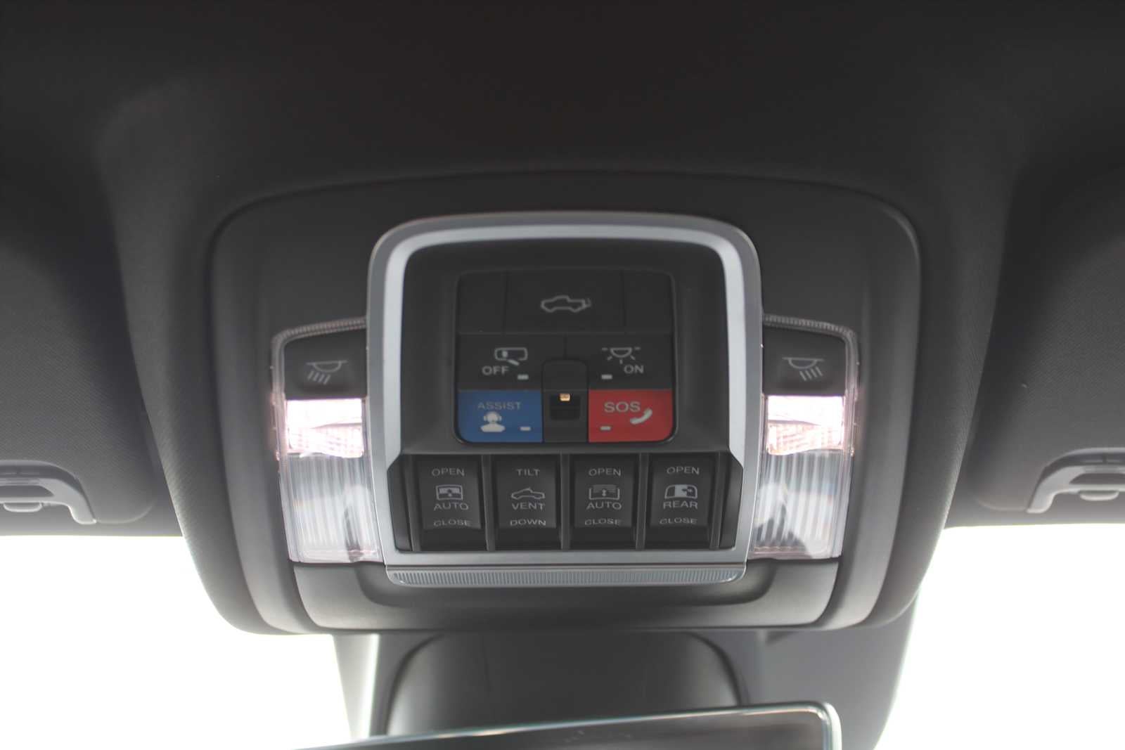 2022 RAM 1500 Limited Crew Cab 4x4 5'7' Box