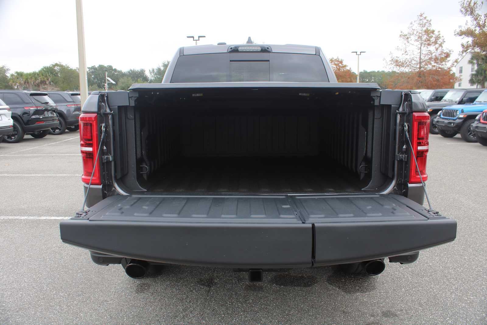 2026 RAM Ram 1500 RAM 1500 LIMITED CREW CAB 4X4 5'7' BOX