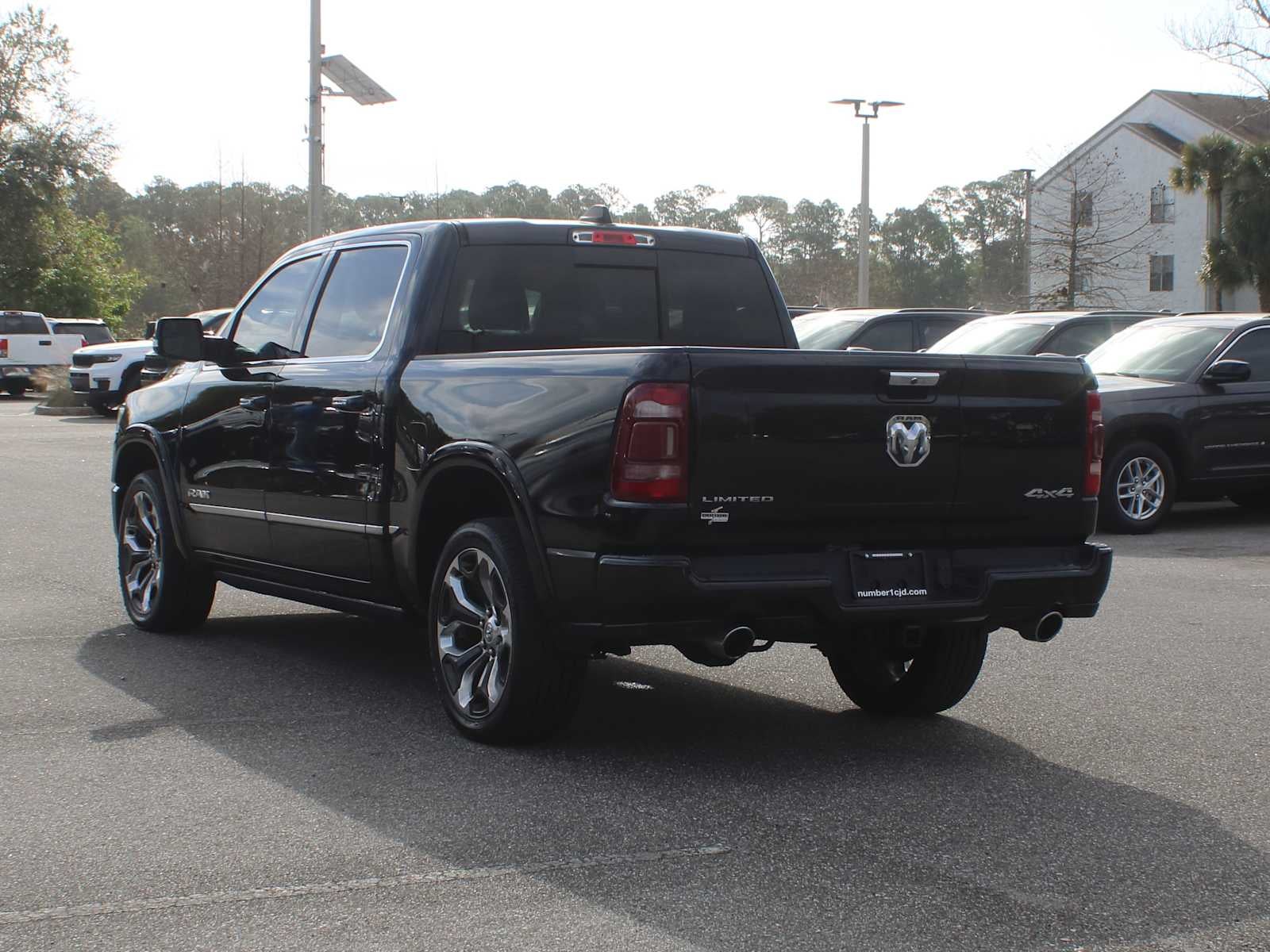 2020 RAM 1500 Limited Crew Cab 4x4 5'7' Box