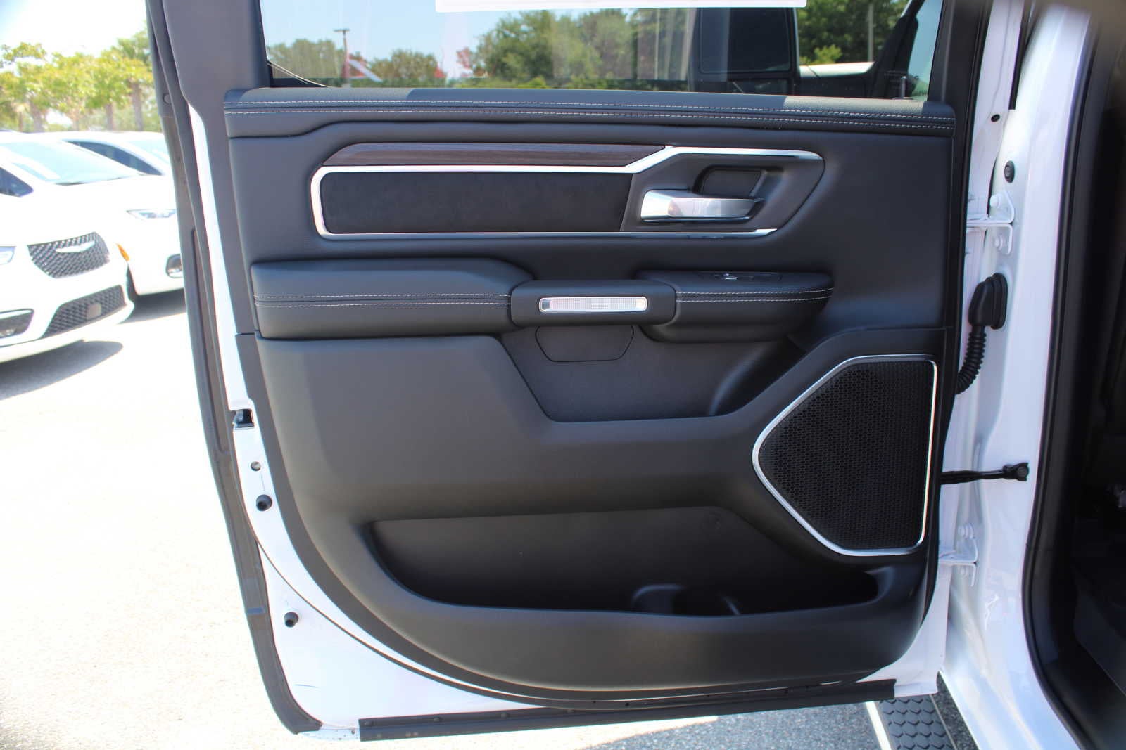 2025 RAM Ram 1500 RAM 1500 LARAMIE CREW CAB 4X4 5'7' BOX