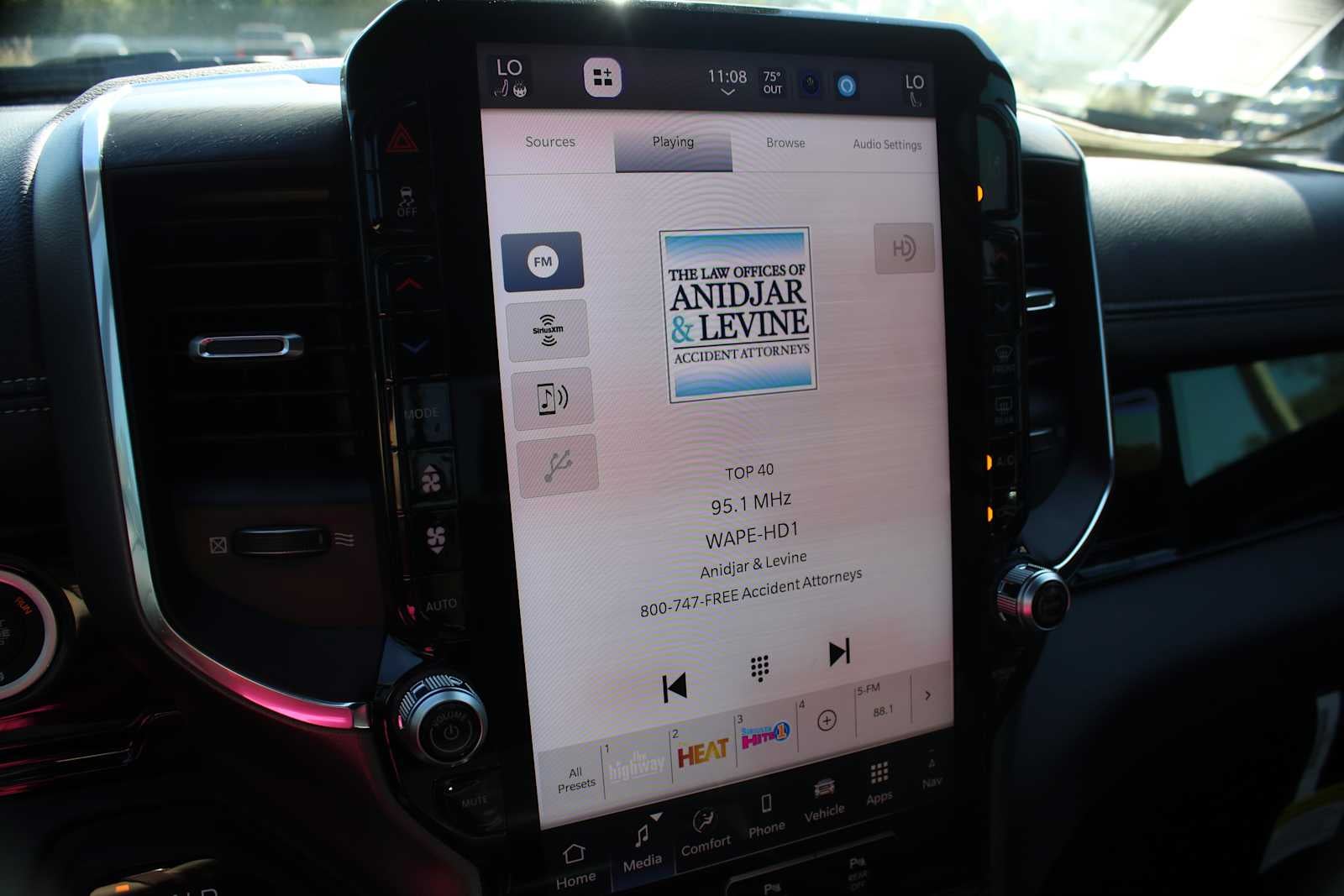 2026 RAM Ram 1500 RAM 1500 LARAMIE CREW CAB 4X4 5'7' BOX