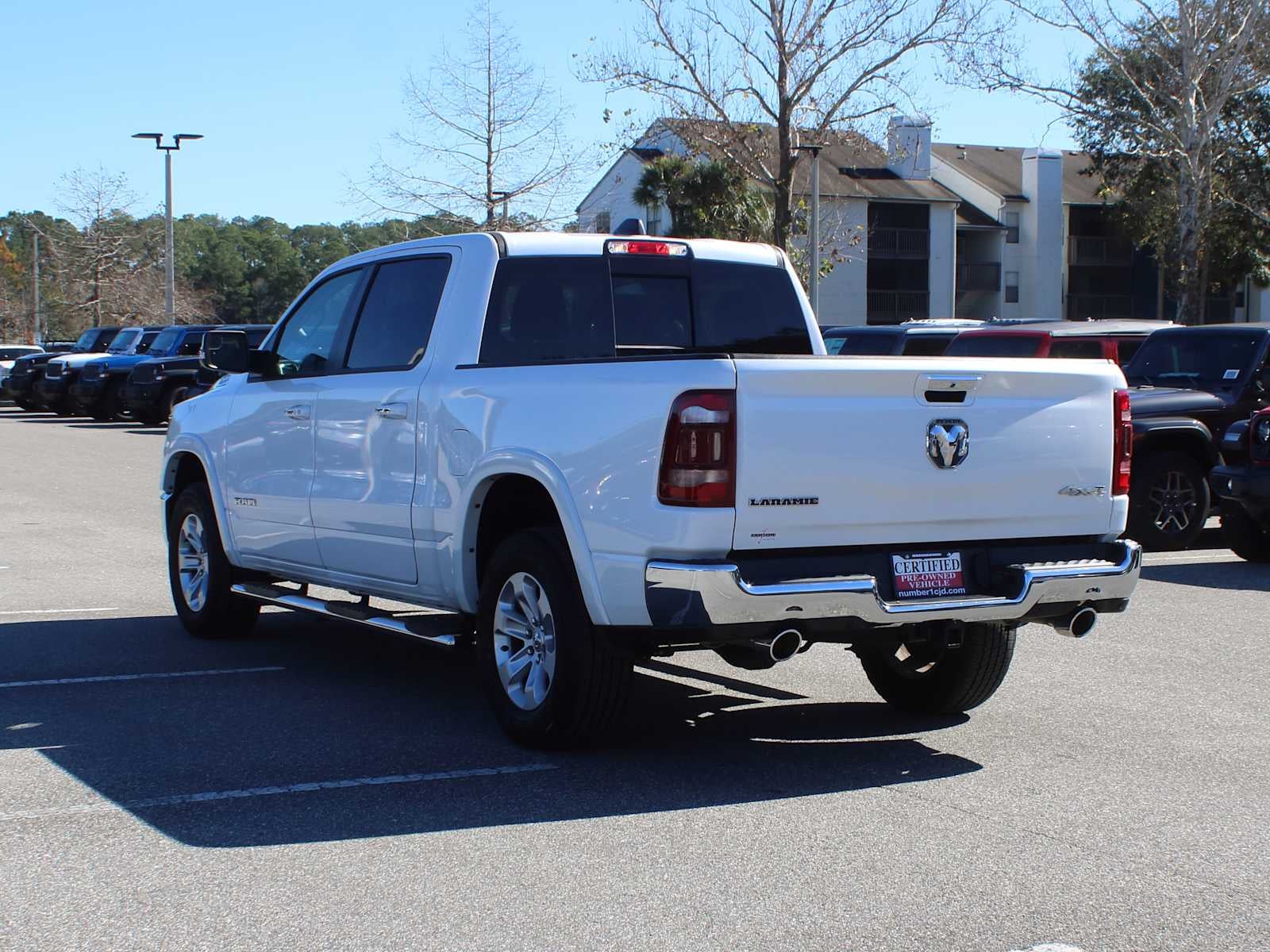 2022 RAM 1500 Laramie Crew Cab 4x4 5'7' Box