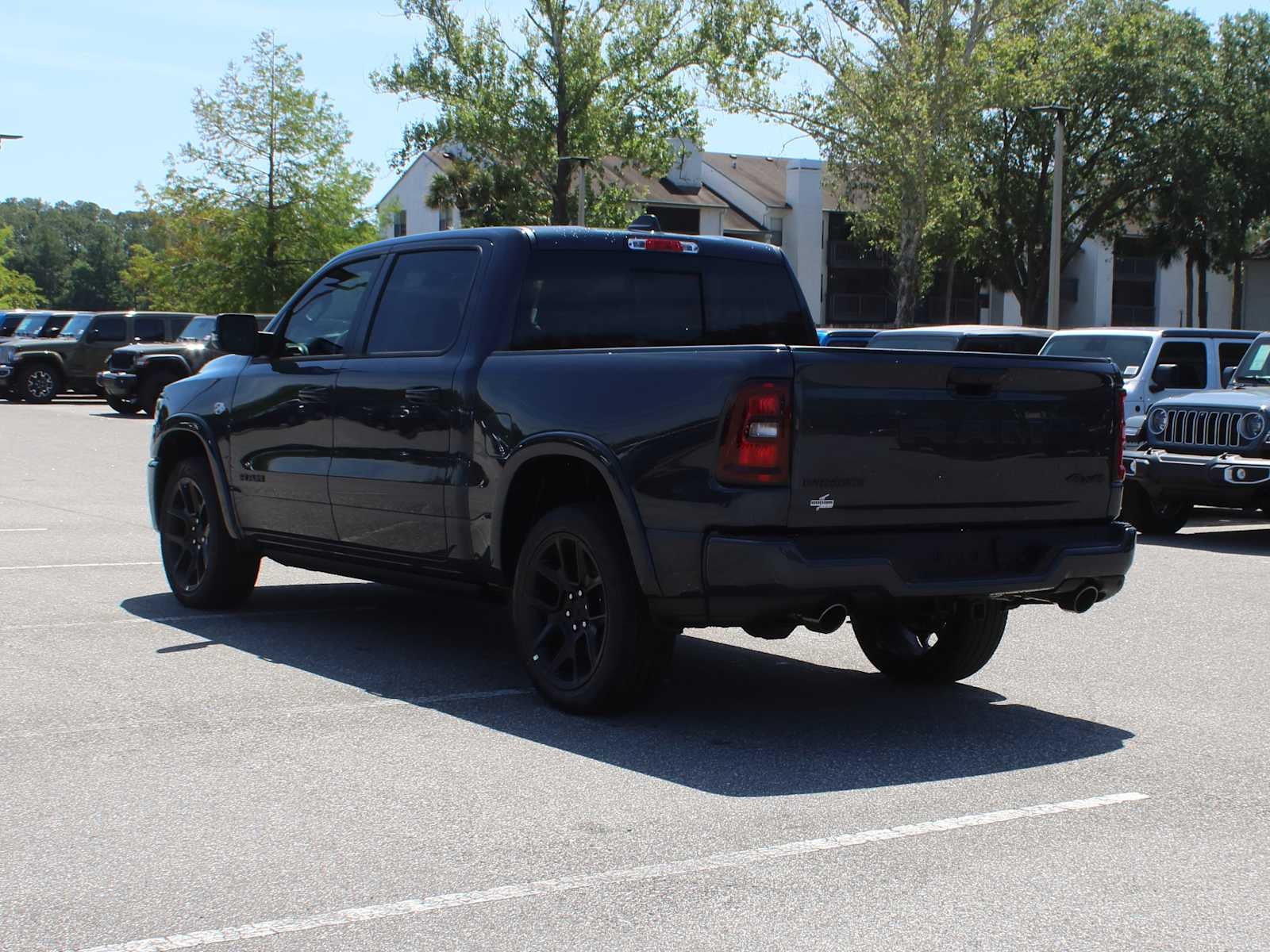 2026 RAM Ram 1500 RAM 1500 LARAMIE CREW CAB 4X4 5'7' BOX