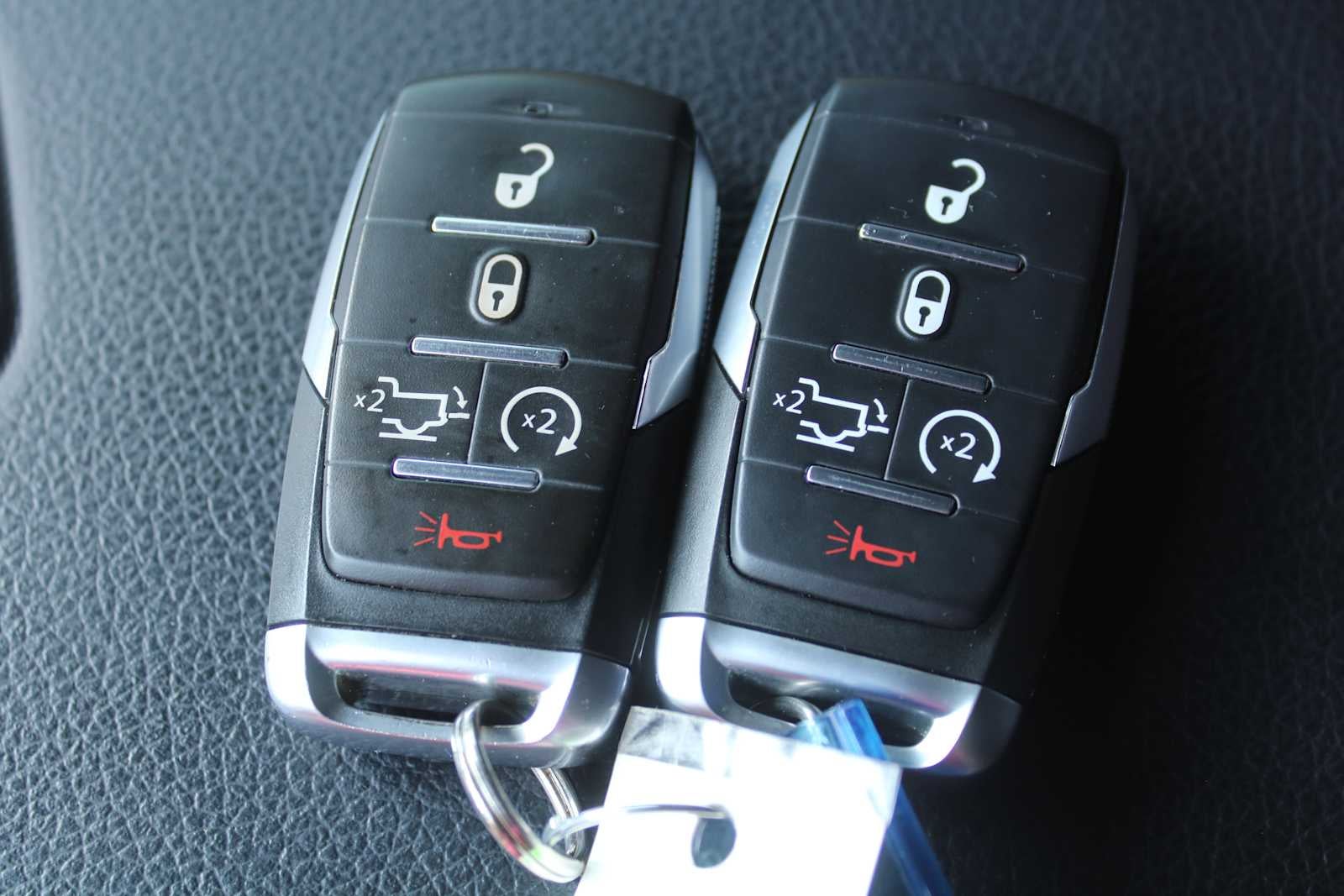 2023 RAM 1500 Laramie Crew Cab 4x4 5'7' Box