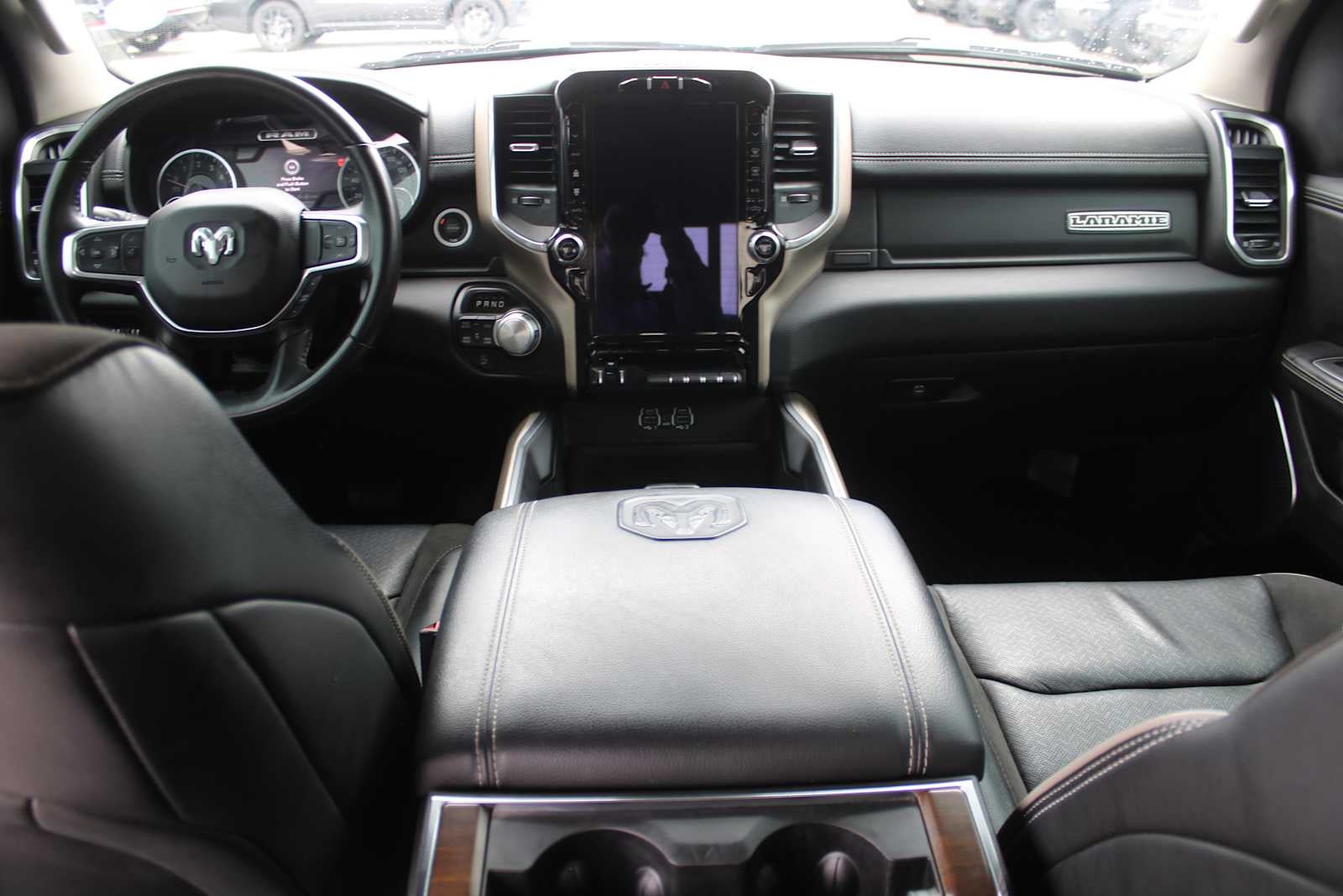 2022 RAM 1500 Laramie Crew Cab 4x4 5'7' Box